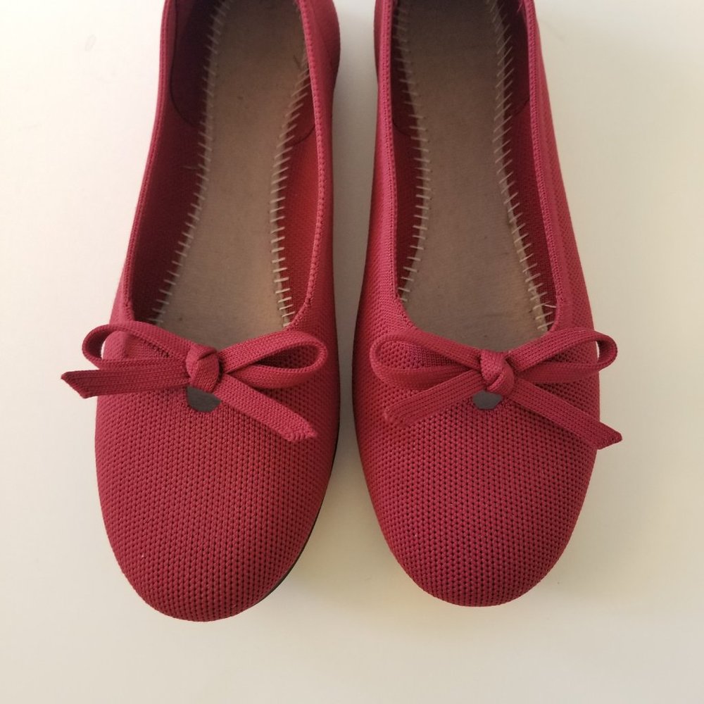Clarks Carly Hope Burgundy Knit Ballet Flat (size 8.5) - Picture 4 of 10